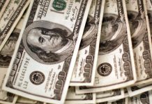 Dólar sobe para R$ 5,68 com anúncio de acordo entre EUA e China